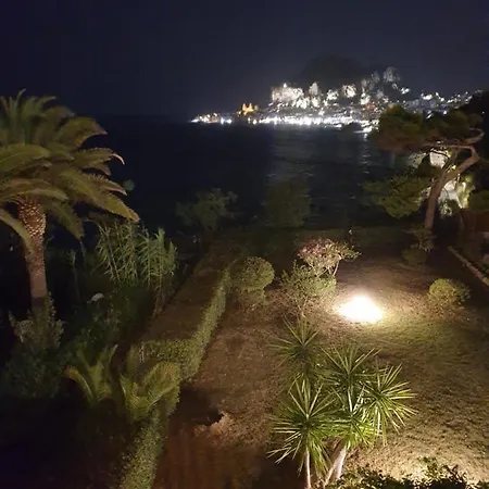 בית נופש La Terrazza Sul Mare *