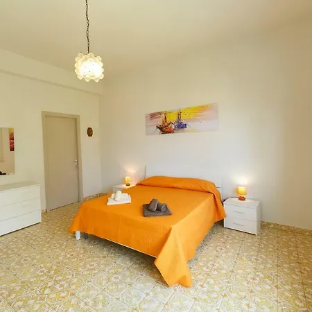 La Terrazza Sul Mare チェファル